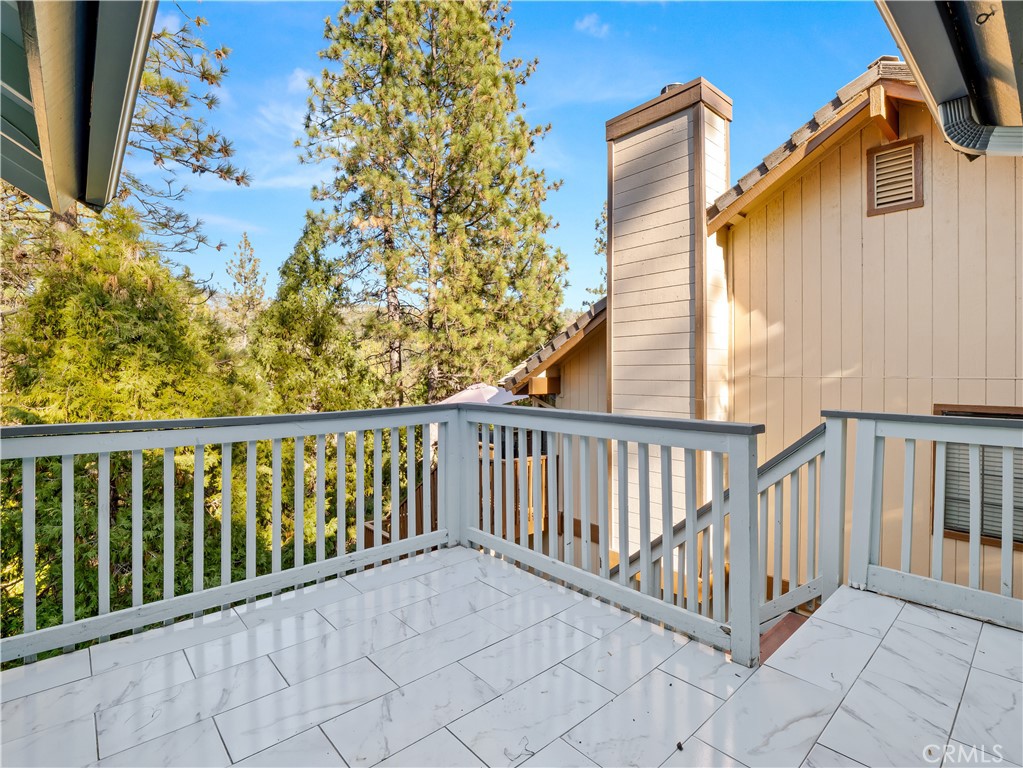 40557 Saddleback Road Bass Lake, CA 93604 - Photo 15 of 31 a view of a wooden fence