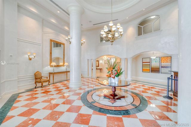 $630,000 | 19900 East Country Club Drive, Unit TS03, Aventura, FL 33180