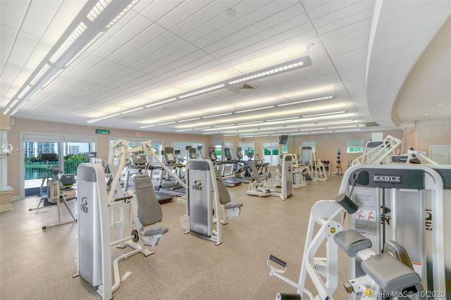 $630,000 | 19900 East Country Club Drive, Unit TS03, Aventura, FL 33180