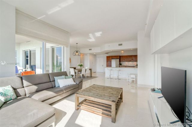 $630,000 | 19900 East Country Club Drive, Unit TS03, Aventura, FL 33180