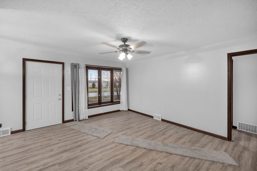 3470 East Division Street Decatur, IL 62526 - Photo 3 of 24 Gallery Image 3