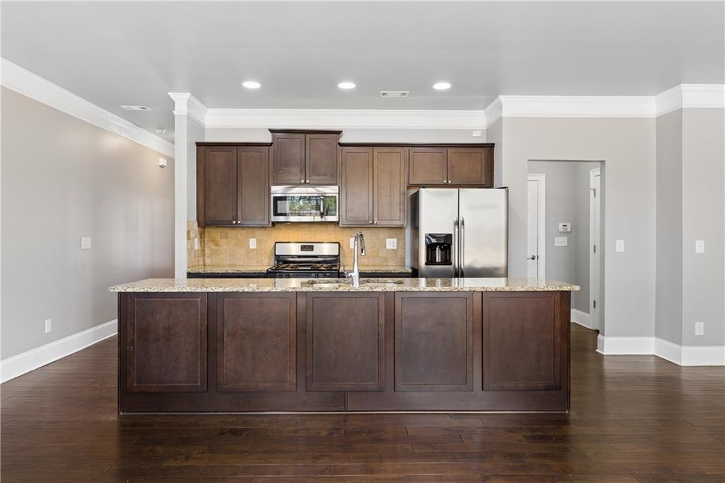 2854 Jordan Oaks Lane Decatur, GA 30033 - Photo 8 of 39