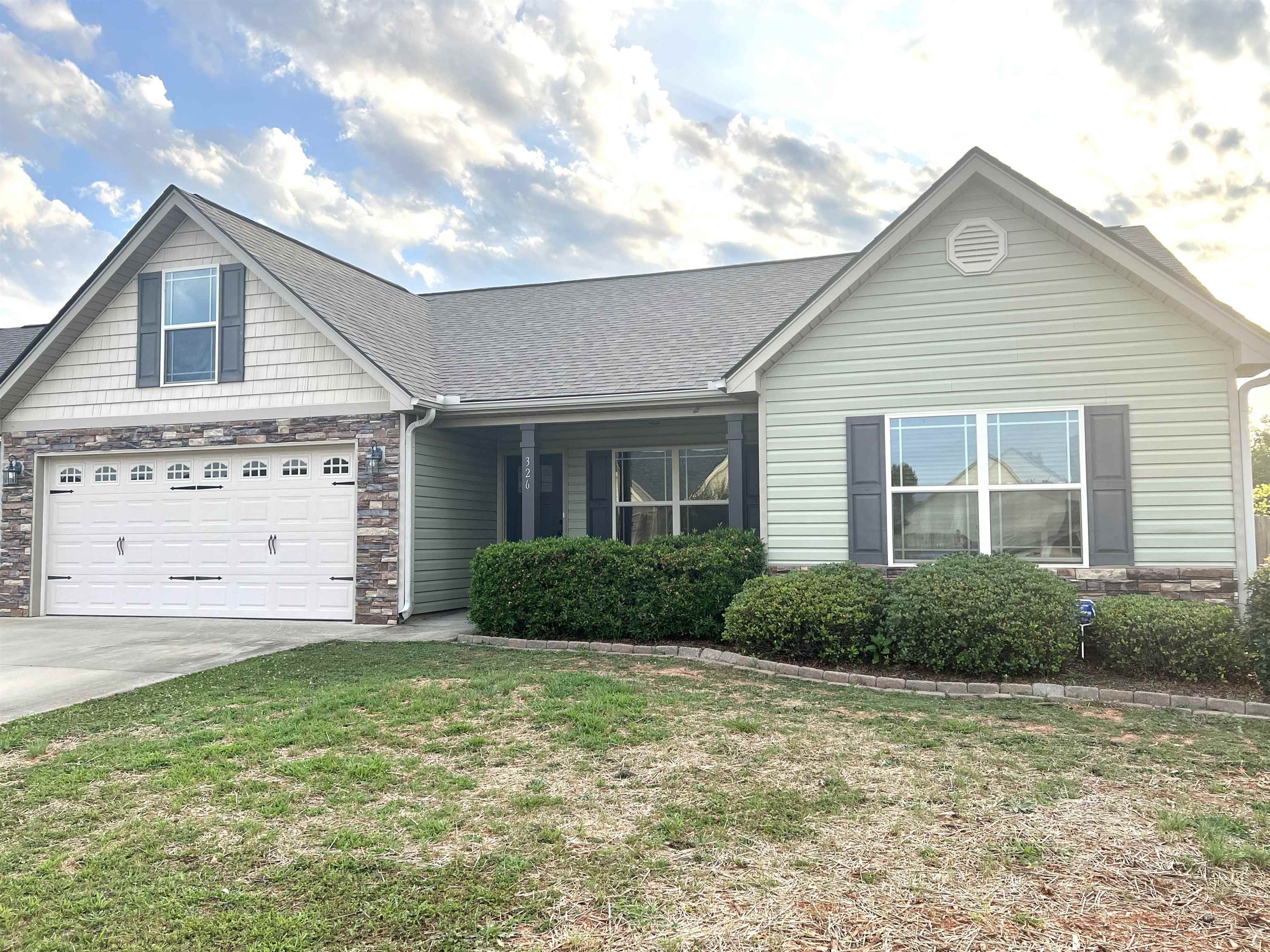 326 Gleaner Drive Inman, SC 29349 - Photo 2 of 16