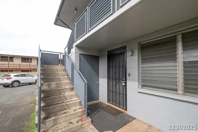 $1,900 | 98-094 Kanuku Place, Unit A, Aiea, HI 96701