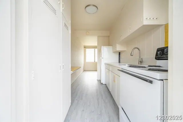 $1,900 | 98-094 Kanuku Place, Unit A, Aiea, HI 96701