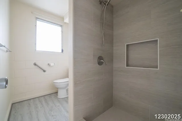 $1,900 | 98-094 Kanuku Place, Unit A, Aiea, HI 96701