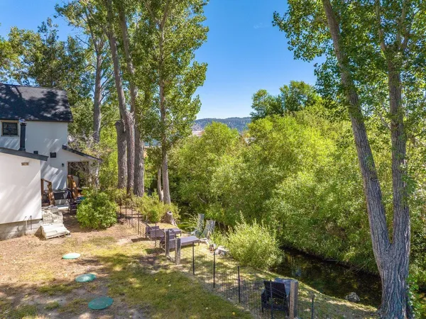 $965,000 | 200 East Main Street, Sierraville, CA 96126