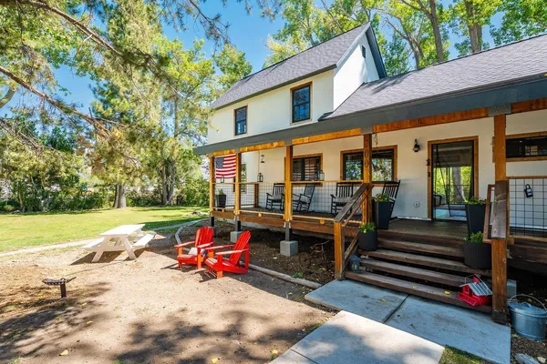 $965,000 | 200 East Main Street, Sierraville, CA 96126