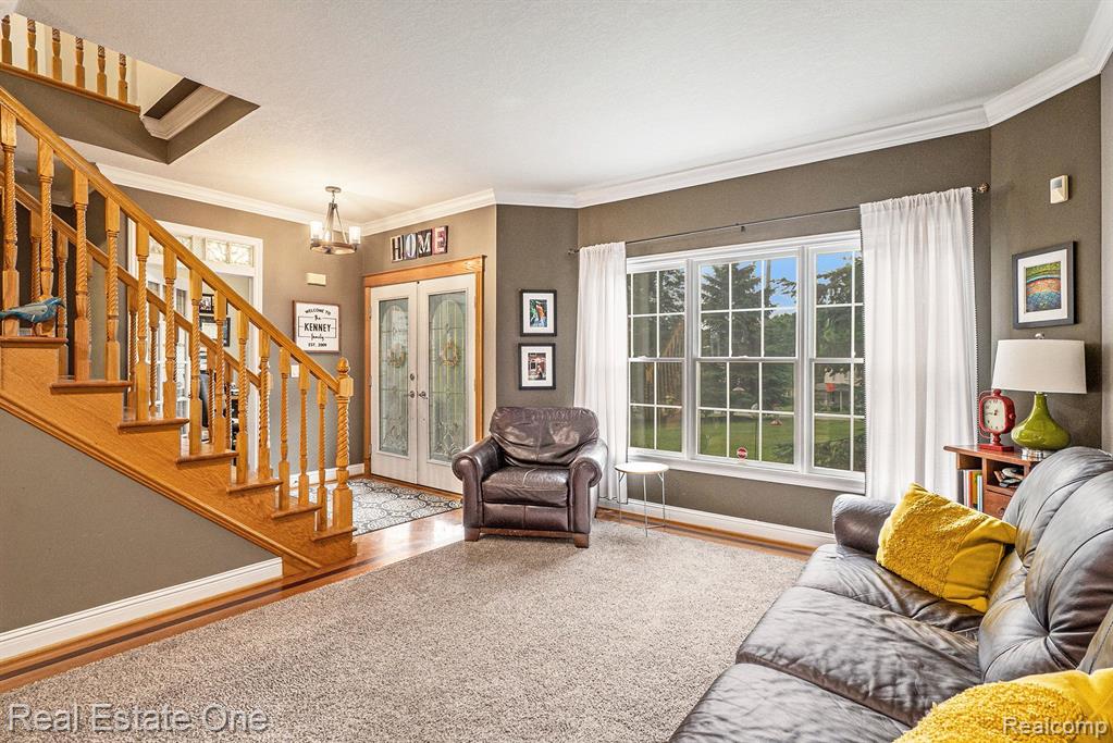 801 State Road Fenton, MI 48430 - Photo 4 of 37