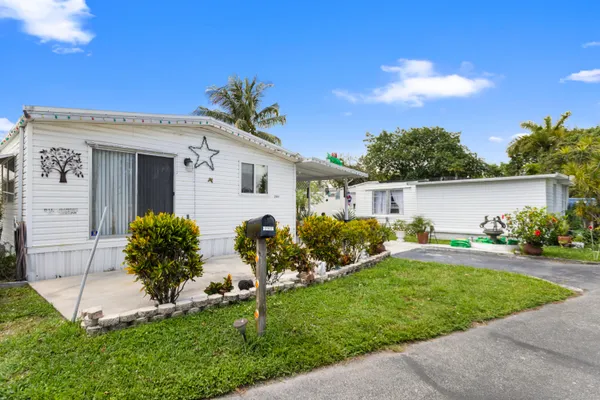 $99,900 | 2961 Southwest 52nd Terrace, Davie, FL 33314