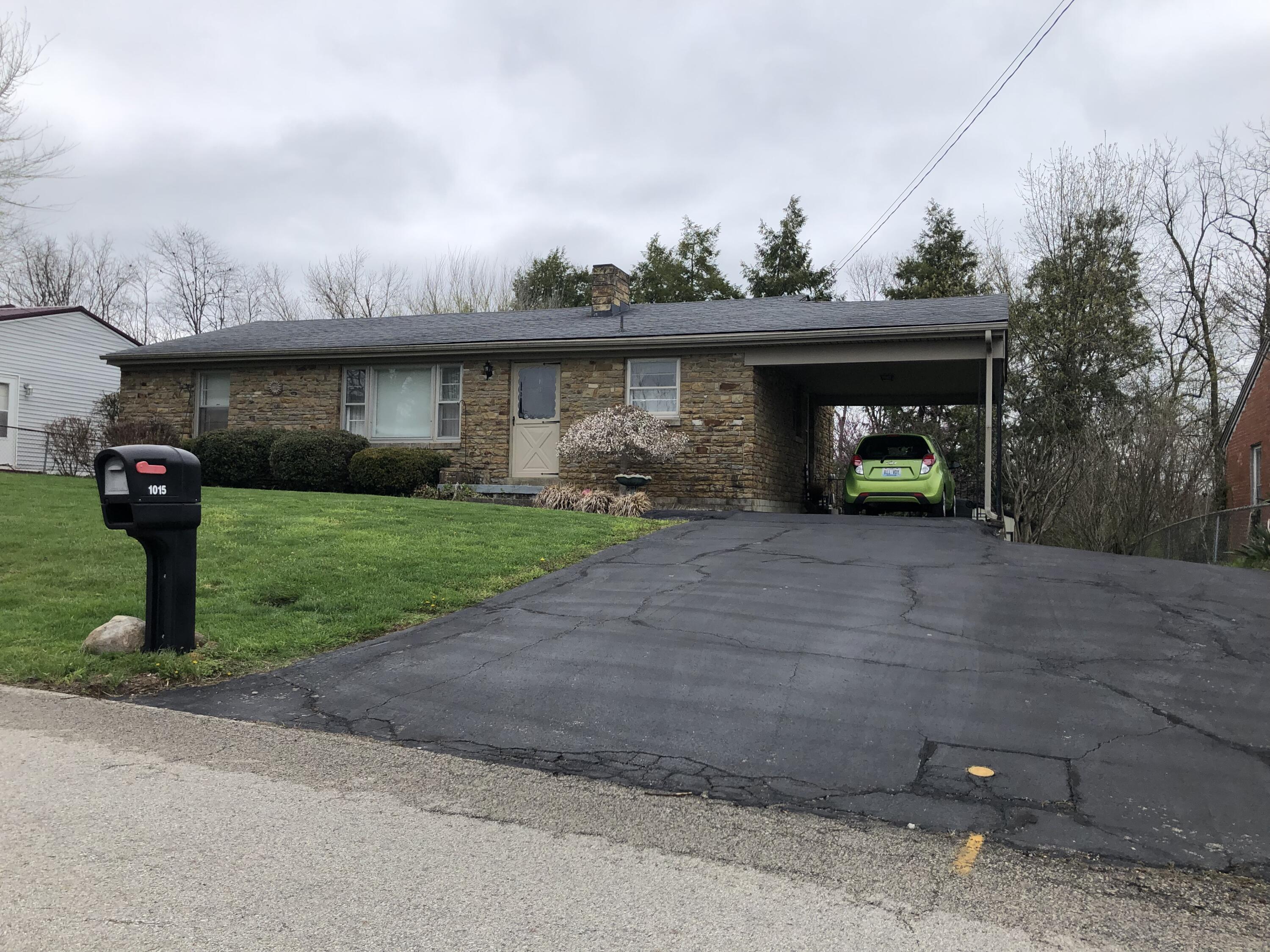 1015 Spencer Road Mount Sterling, KY 40353 - Photo 3 of 31 1DD4741A-AA2F-4967-B87F-D7B459E59929