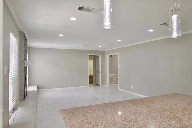 $2,550 | 723 Leaflet Lane, Spring, TX 77388