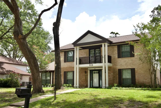 $2,550 | 723 Leaflet Lane, Spring, TX 77388