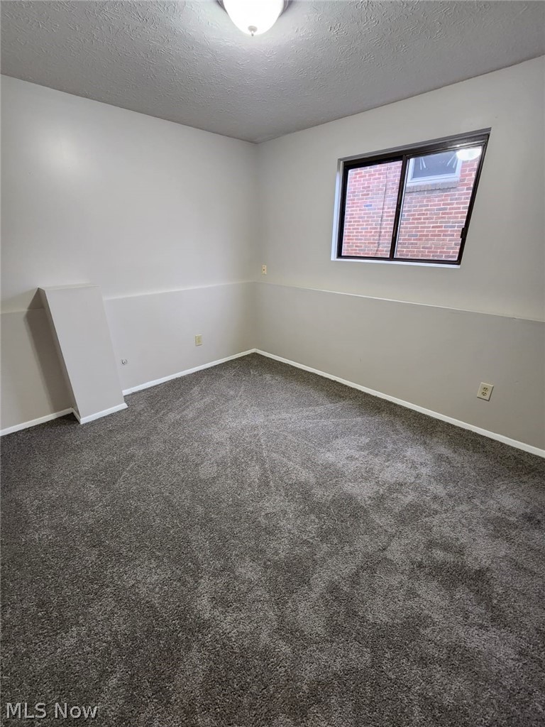 4100 Lambert Road South Euclid, OH 44121 - Photo 14 of 28