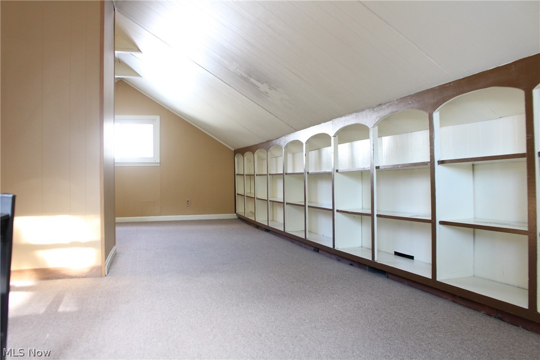 4389 Baintree Road University Heights, OH 44118 - Photo 20 of 25 Gallery Image 20