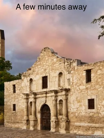 $389,969 | 305 Spruce Street, San Antonio, TX 78203