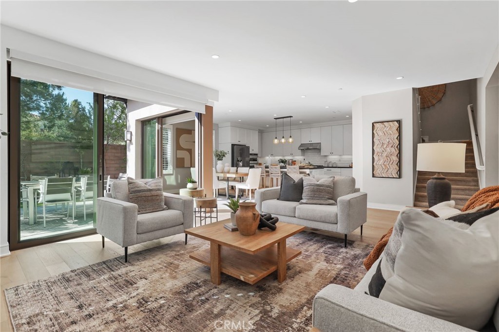 170 Villa Ridge Irvine, CA 92602 - Photo 11 of 48