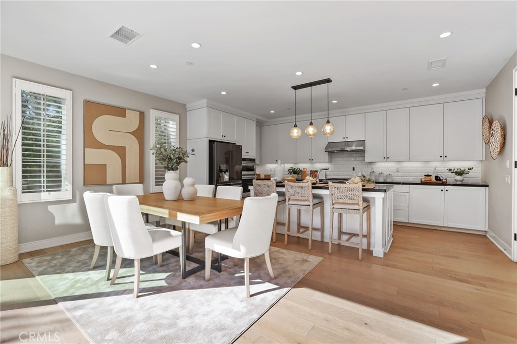 170 Villa Ridge Irvine, CA 92602 - Photo 14 of 48