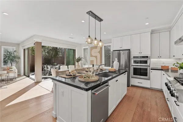 $2,398,000 | 170 Villa Ridge, Irvine, CA 92602