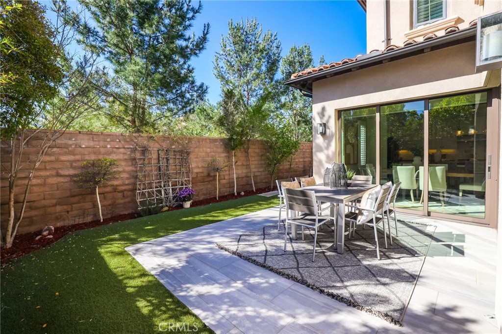 170 Villa Ridge Irvine, CA 92602 - Photo 36 of 48