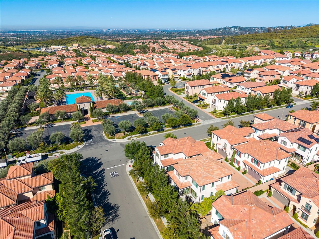 170 Villa Ridge Irvine, CA 92602 - Photo 43 of 48