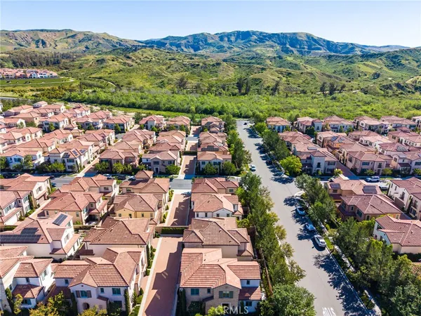 $2,398,000 | 170 Villa Ridge, Irvine, CA 92602