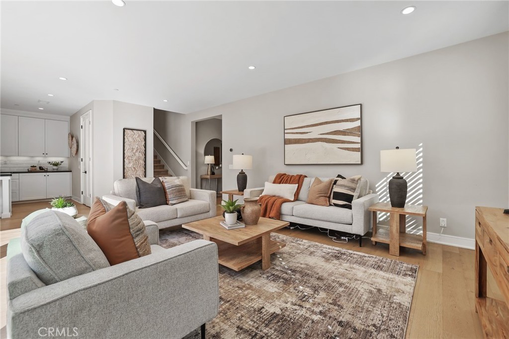 170 Villa Ridge Irvine, CA 92602 - Photo 10 of 48