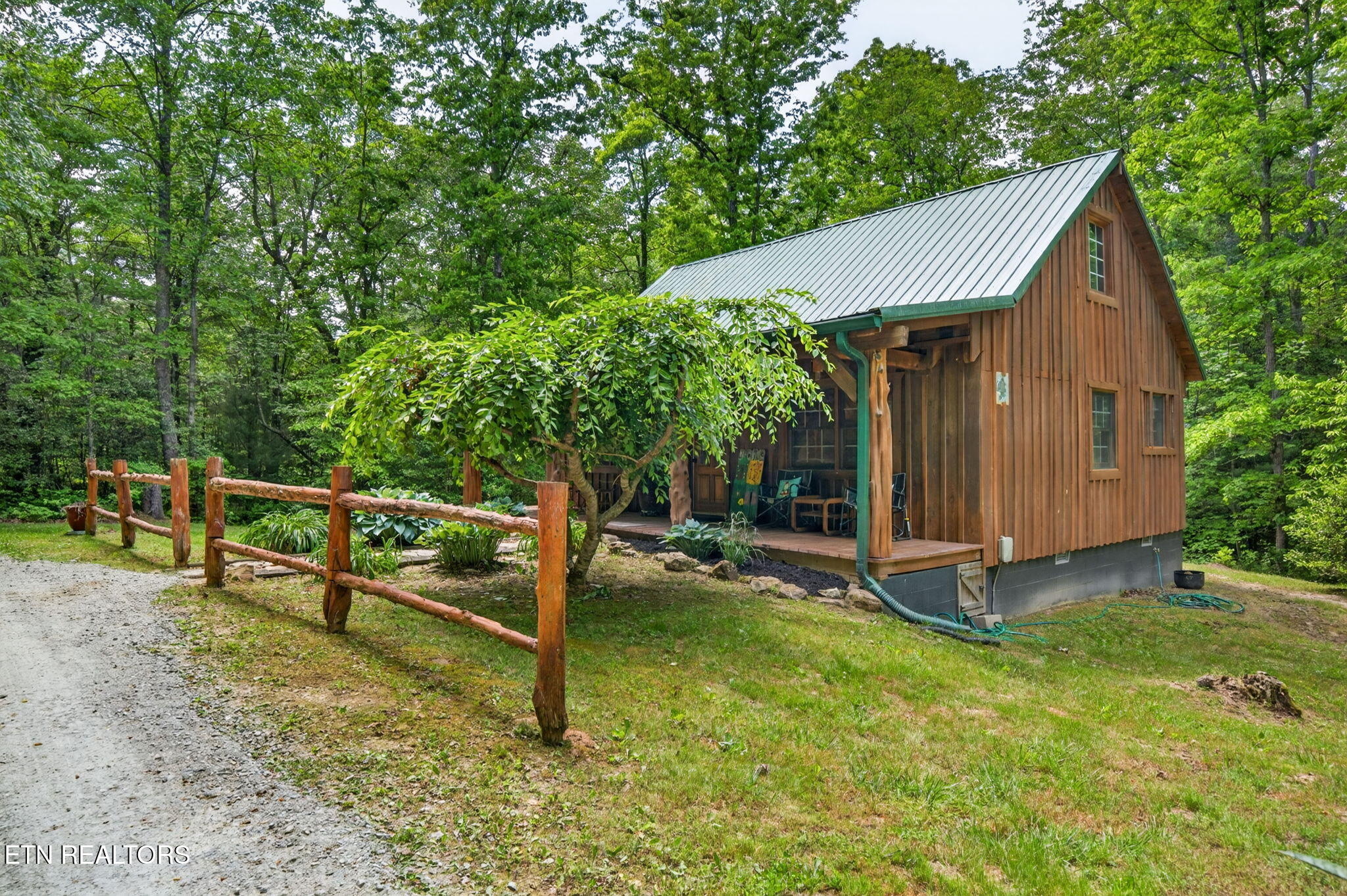 4912 Honey Creek Loop Road Allardt, TN 38504 - Photo 5 of 49 4-web-or-mls-4912 Honey Creek Loop Rd_01