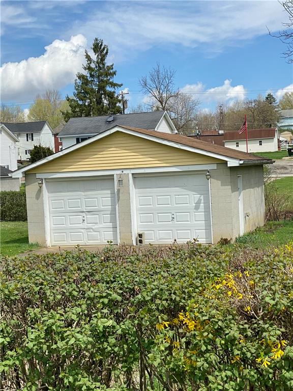 109 Park Road Midway, PA 15060 - Photo 5 of 15 Gallery Image 5