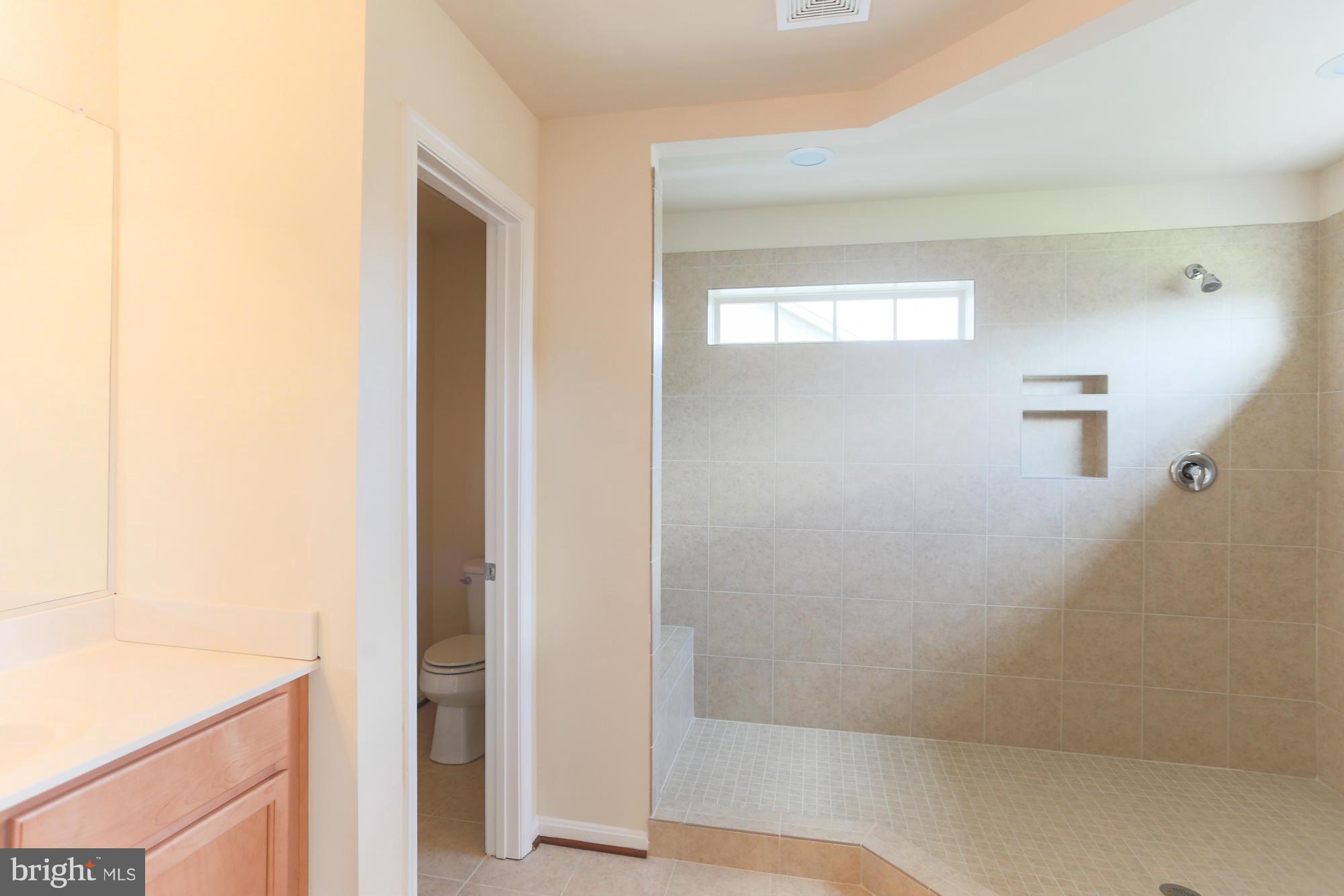 9404 Cross Road Perry Hall, MD 21128 - Photo 28 of 30 a view of hallway with shower