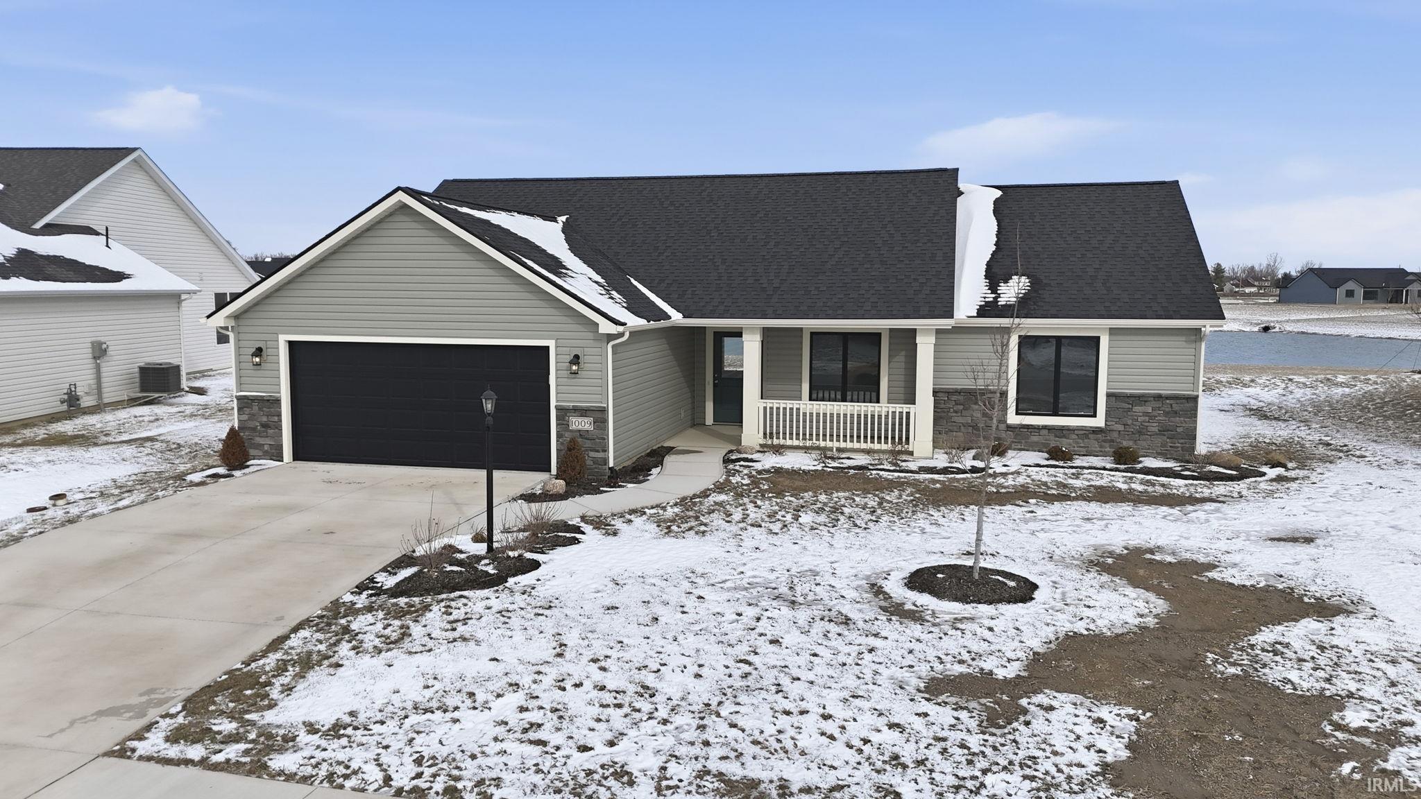 1009 Zenos Boulevard Fort Wayne, IN 46818 - Photo 1 of 36