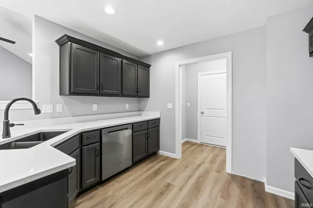 $379,900 | 1009 Zenos Boulevard, Fort Wayne, IN 46818