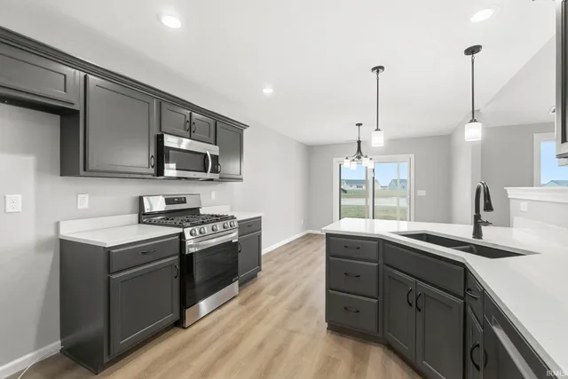 $379,900 | 1009 Zenos Boulevard, Fort Wayne, IN 46818