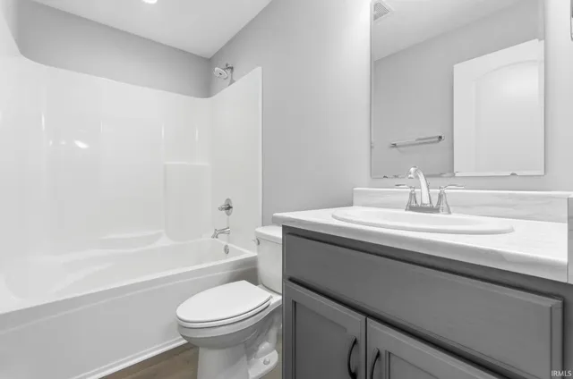 $379,900 | 1009 Zenos Boulevard, Fort Wayne, IN 46818