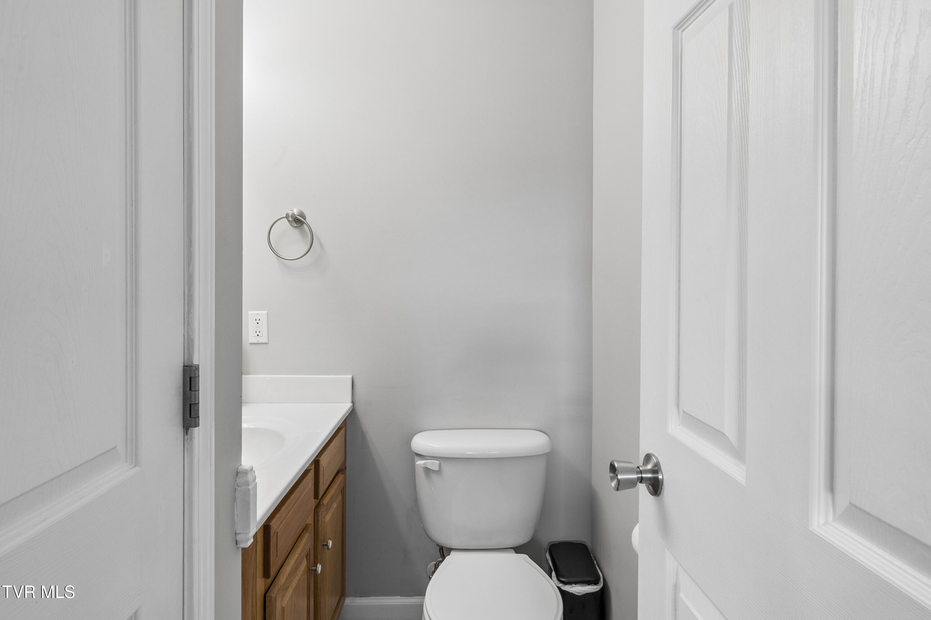 204 Gray Station Road, Unit 204 Johnson City, TN 37615 - Photo 19 of 34 GrayStation-16