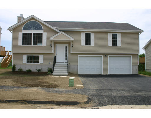 3 Holly Terrace Worcester, MA 01607 - Photo 1 of 1 Gallery Image 1