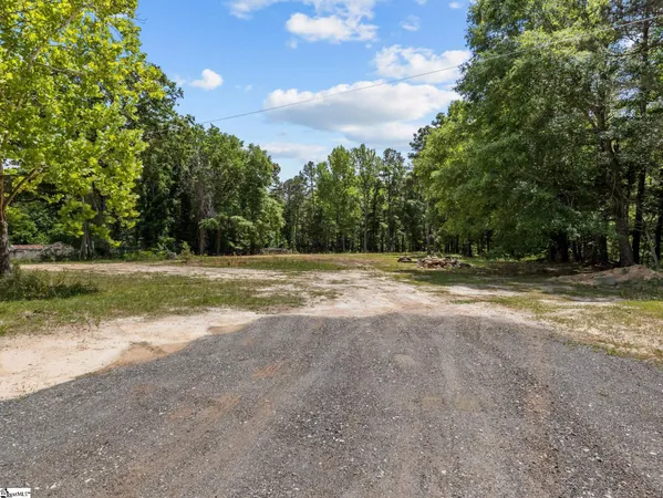 $65,000 | 7615 North 178th Highway, Donalds, SC 29638