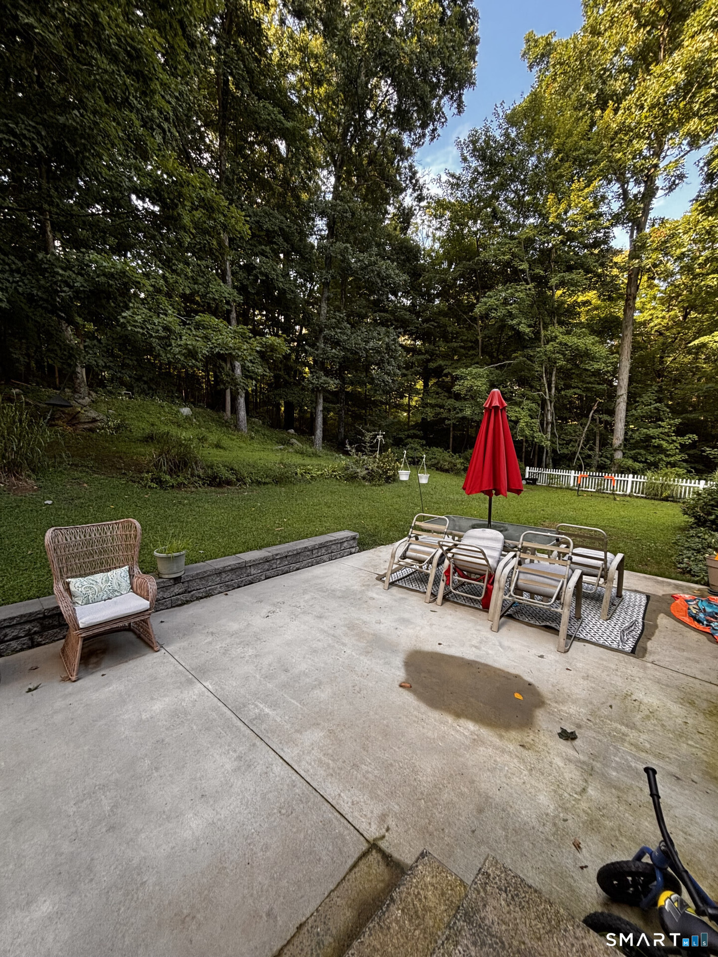 138 Red Robin Road Naugatuck, CT 06770 - Photo 9 of 22 Gallery Image 9