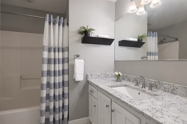 $1,145,500 | 6 Chester Drive, Weare, NH 03281