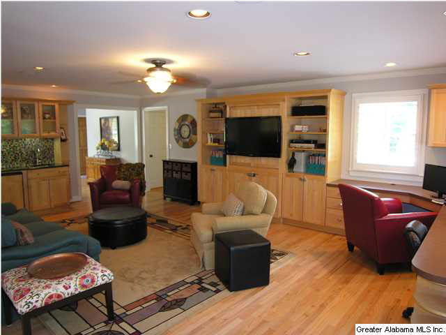 1546 Saulter Road Birmingham, AL 35209 - Photo 8 of 31