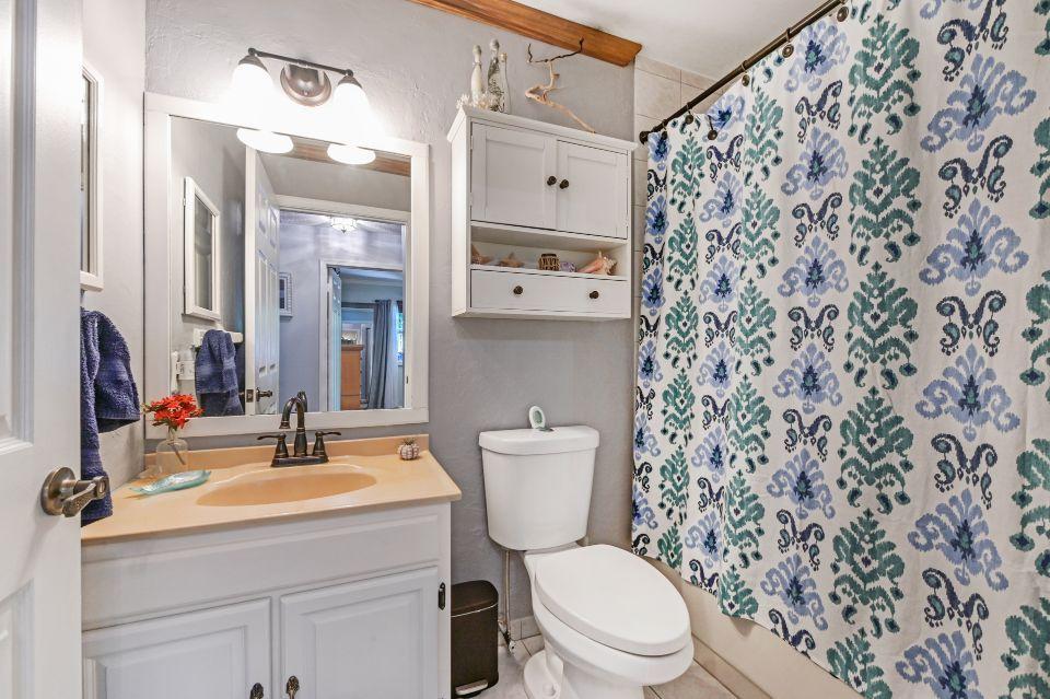 5525 3rd Road Lake Worth, FL 33467 - Photo 16 of 45 Bath Room01