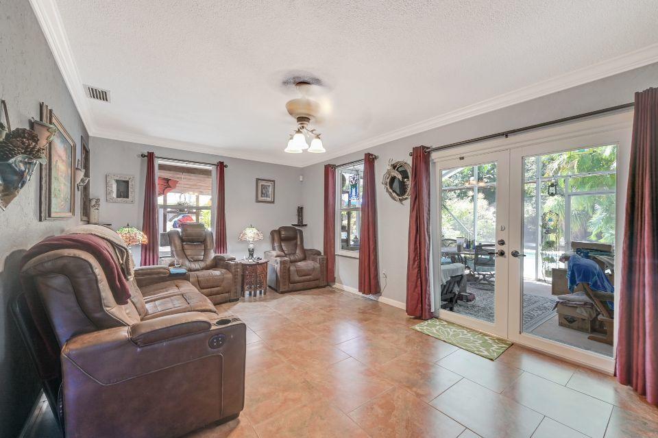 5525 3rd Road Lake Worth, FL 33467 - Photo 4 of 45 Living 01