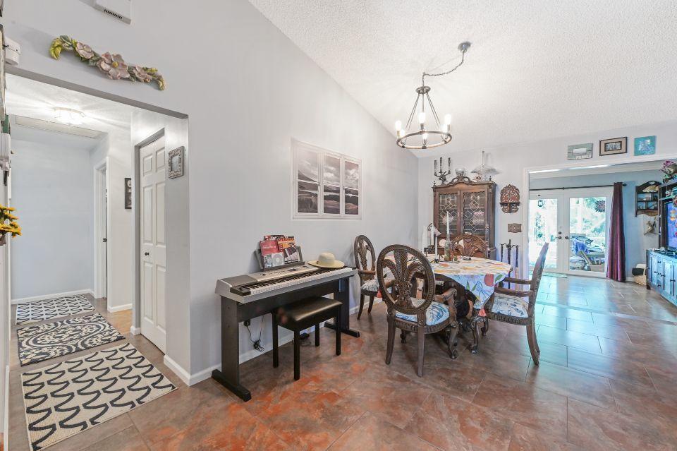 5525 3rd Road Lake Worth, FL 33467 - Photo 7 of 45 Dining 02