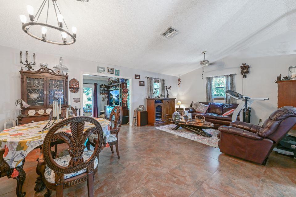 5525 3rd Road Lake Worth, FL 33467 - Photo 8 of 45 Dining 03