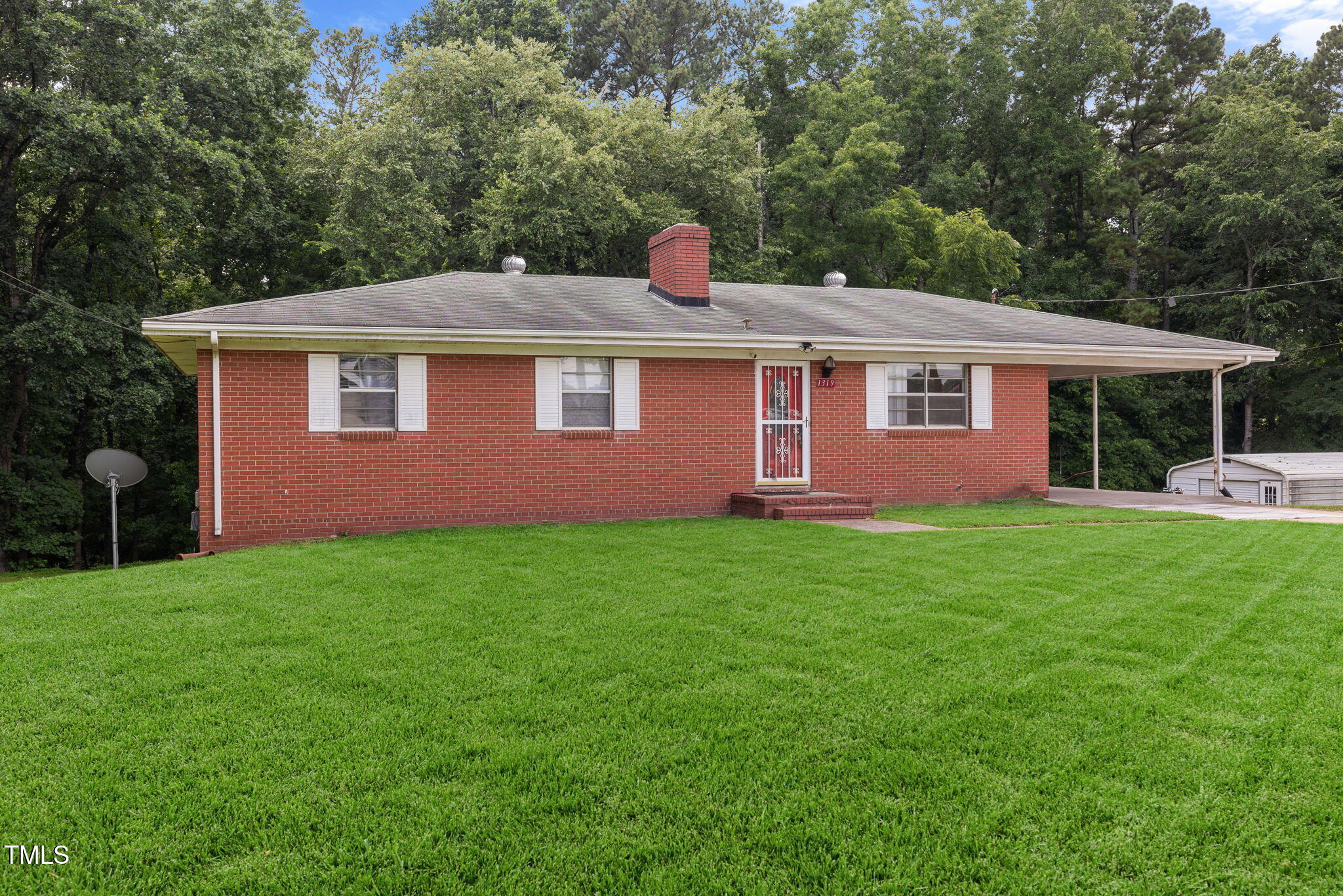 1319 Legend Road Raleigh, NC 27603 - Photo 33 of 38 3-web-or-mls-DX3A7403 (2)
