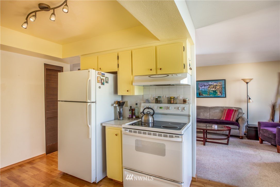 7405 Fairview Road Southwest, Unit 9 Olympia, WA 98512 - Photo 12 of 29 Gallery Image 12