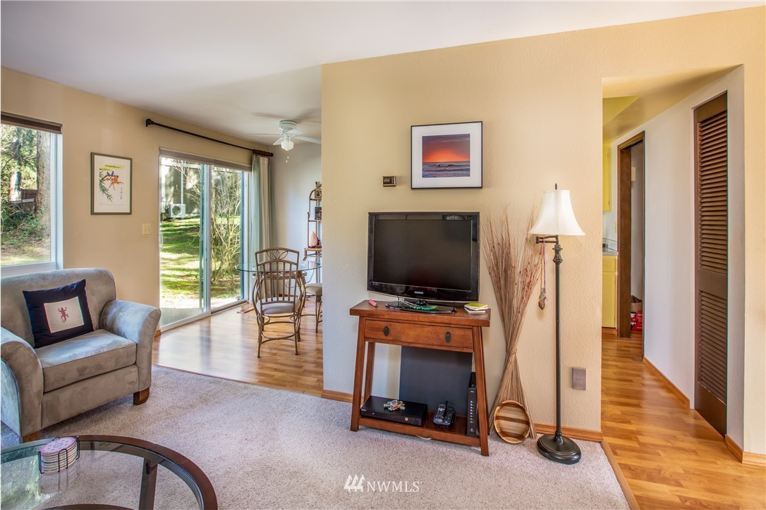 7405 Fairview Road Southwest, Unit 9 Olympia, WA 98512 - Photo 7 of 29 Gallery Image 7