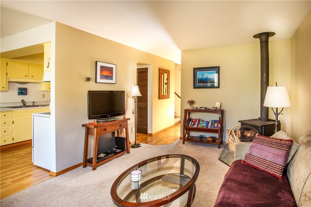 7405 Fairview Road Southwest, Unit 9 Olympia, WA 98512 - Photo 8 of 29 Gallery Image 8