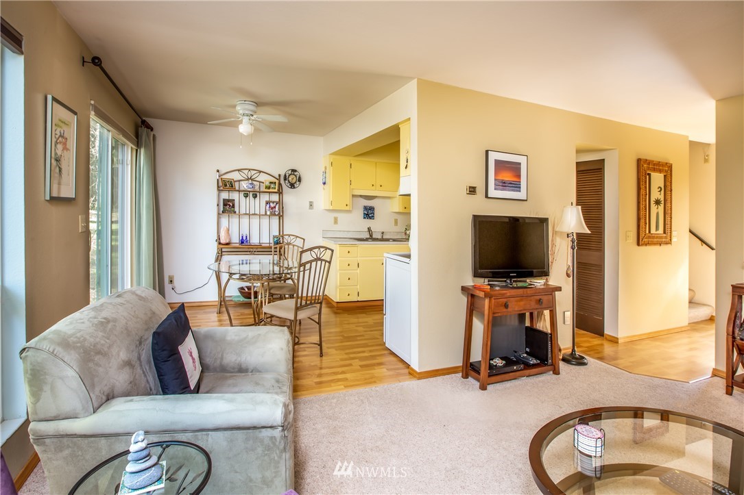 7405 Fairview Road Southwest, Unit 9 Olympia, WA 98512 - Photo 9 of 29 Gallery Image 9