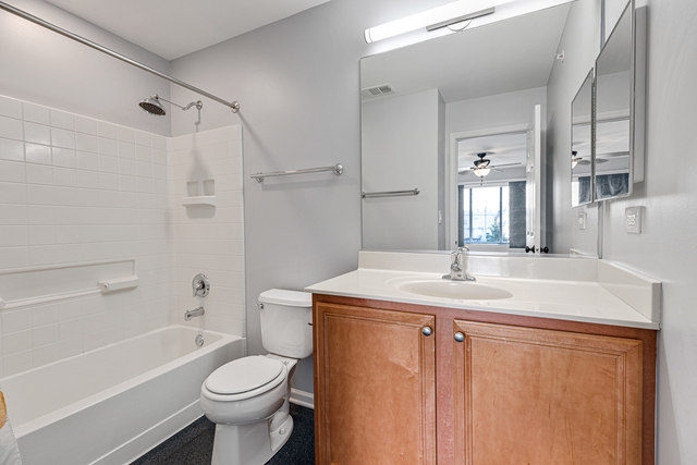 722 Hanbury Drive Des Plaines, IL 60016 - Photo 18 of 25